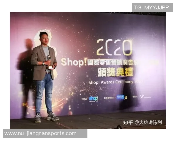 废弃之星:从辉煌到沉寂的足球传奇人物复盘 废弃之星:从辉煌到沉寂的足球传奇人物复盘