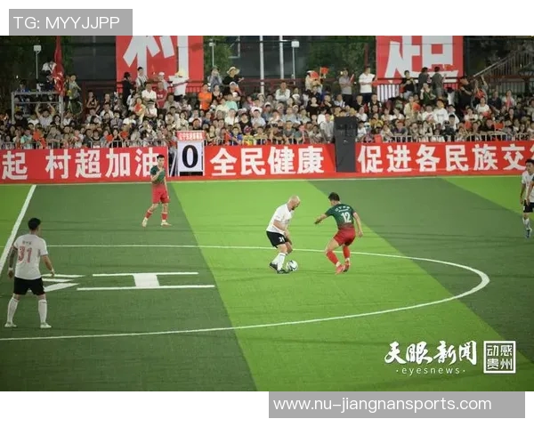 足球场上的温暖瞬间:球星们背后的感人故事与无私精神 足球场上的温暖瞬间:球星们背后的感人故事与无私精神